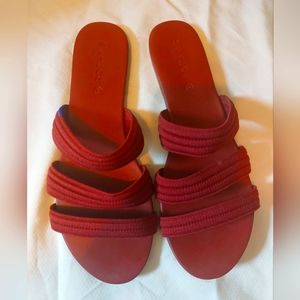 Rothy's Sandal, The Triple Band Slide, Sangria, Size 10